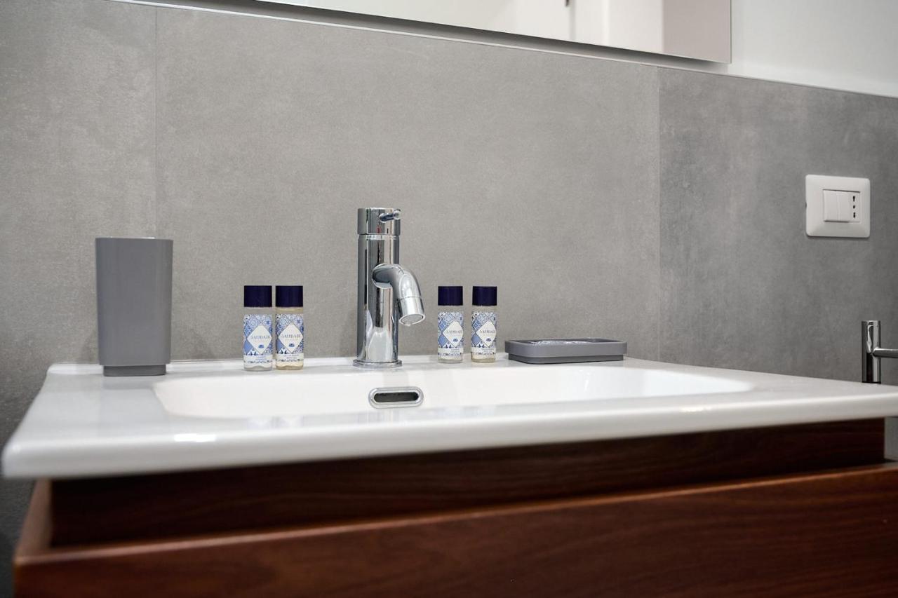 Brera Chic Suite In The Heart Of Милано Екстериор снимка